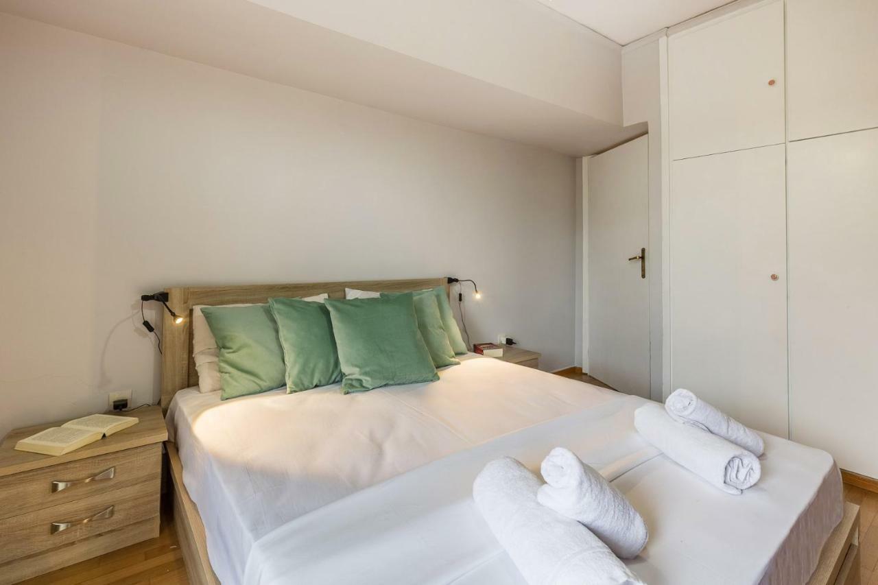 Holodek Apartments : Parthenon Athena Bagian luar foto